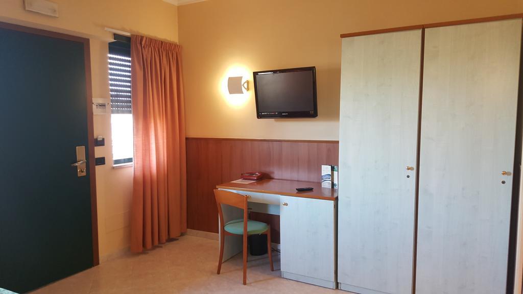Laurence 3* Rome